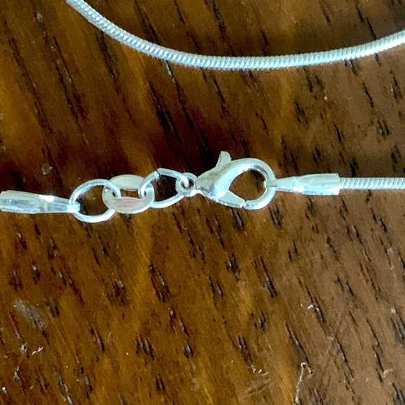 Vintage 925 Silver Puffed Ribbed Heart Pendant On A Snake Chain Necklace - Picture 5 of 6